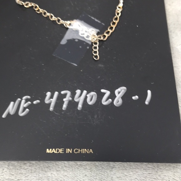 Noir Rhinestone Cascading Neckace and Earring Set  New - Picture 5 of 5